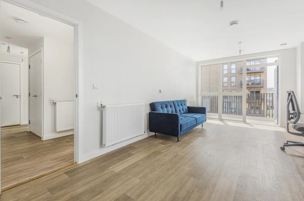 Slade Green Apartment photo 1